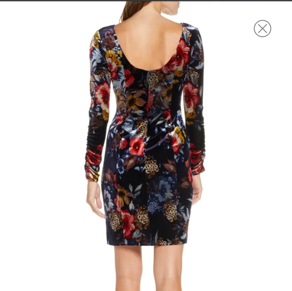 🌼❤️Vince Camuto Velvet Dress - Picture 2 of 9